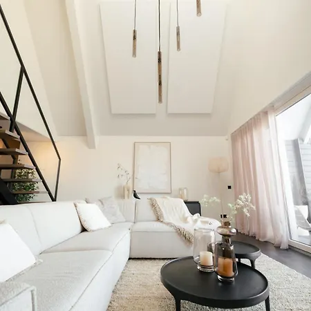 Het-boothuys 別荘 *